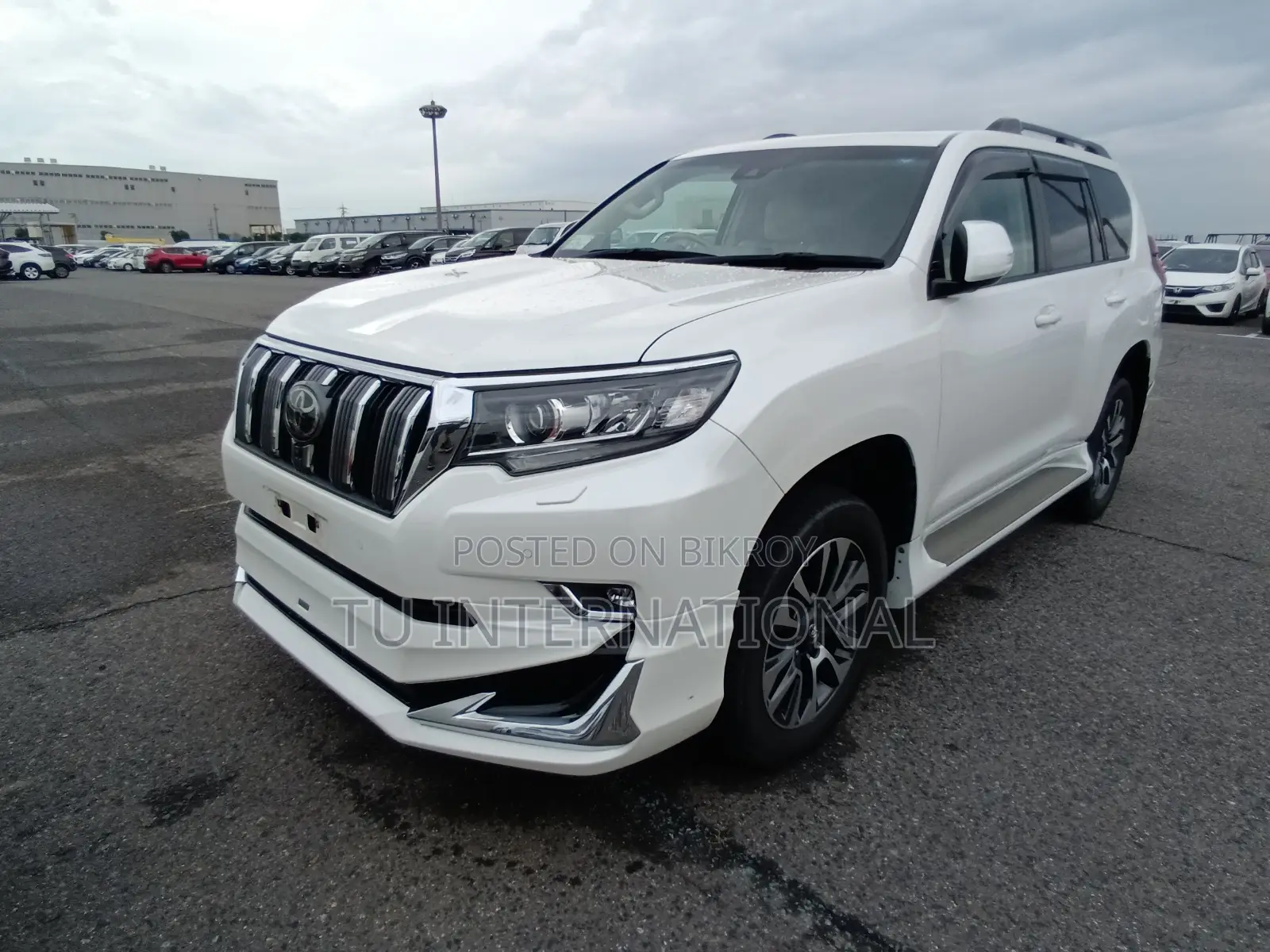 Toyota Land Cruiser Prado 2022 Pearl