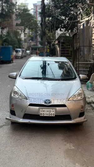 Toyota Aqua 2014 Silver