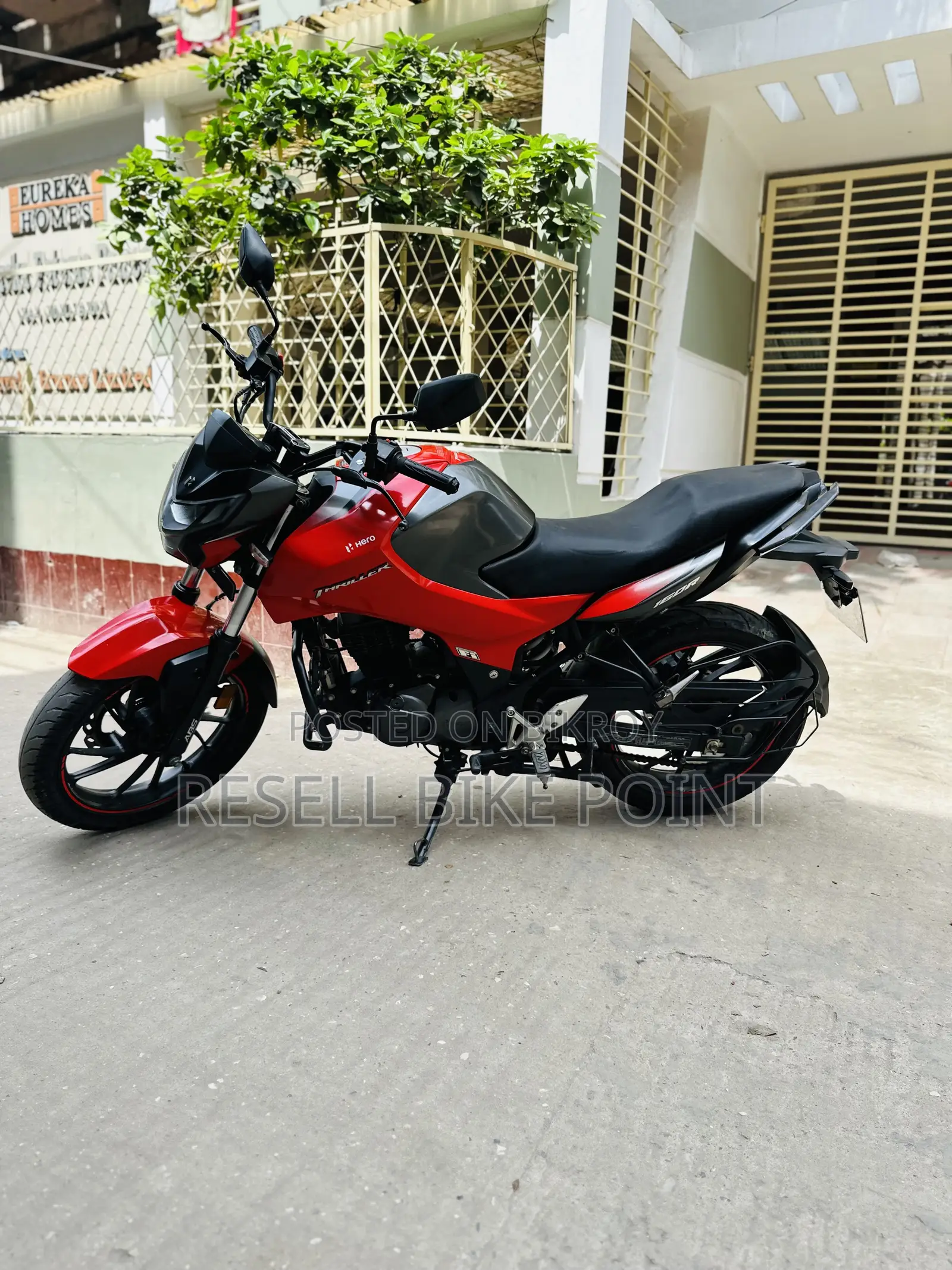 Hero Thriller 160R 4V 2022 Red
