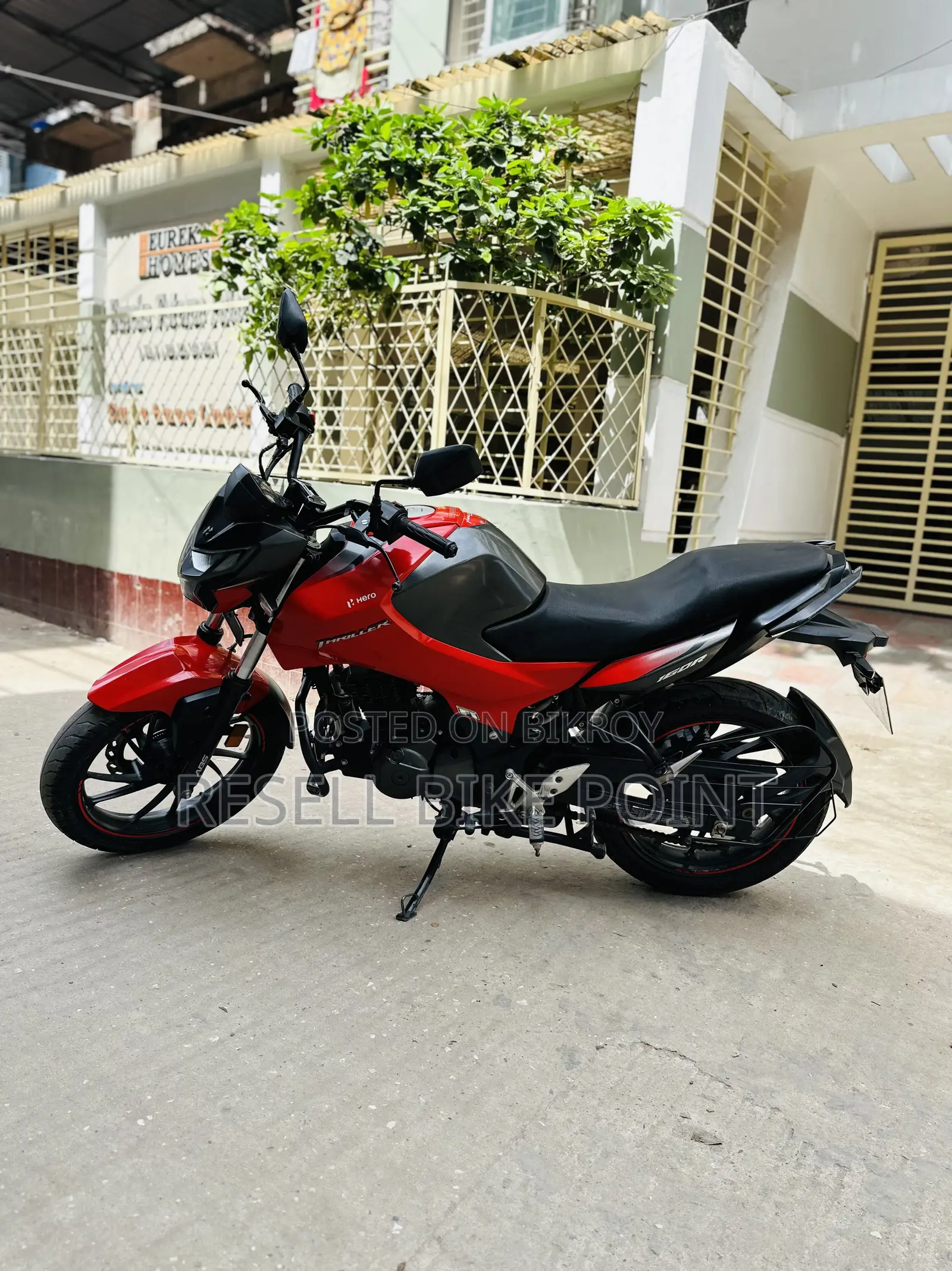 Hero Thriller 160R 4V 2022 Red