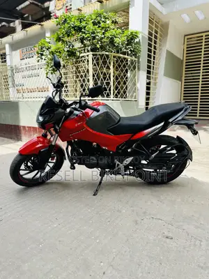 Hero Thriller 160R 4V 2022 Red