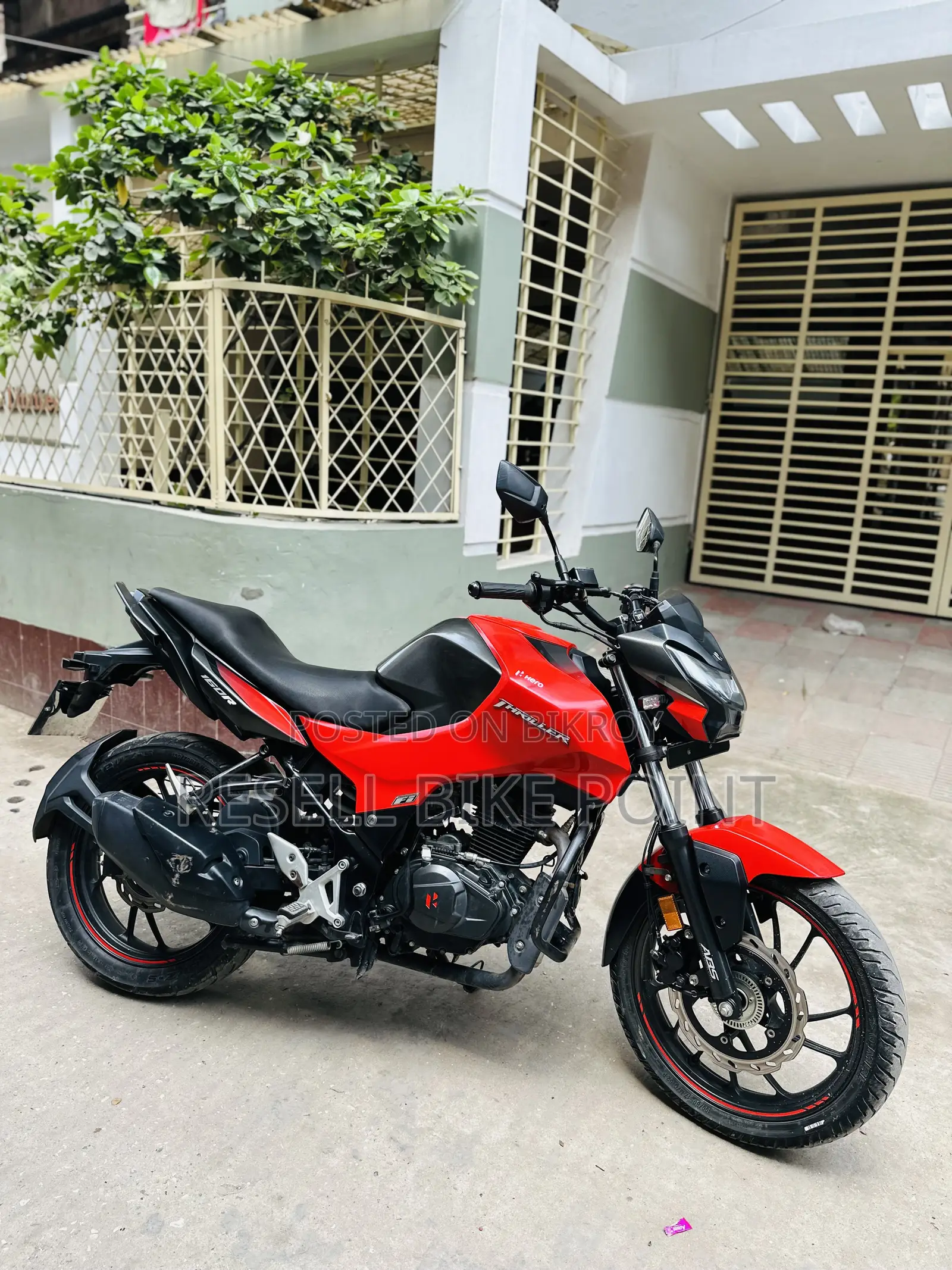 Hero Thriller 160R 4V 2022 Red