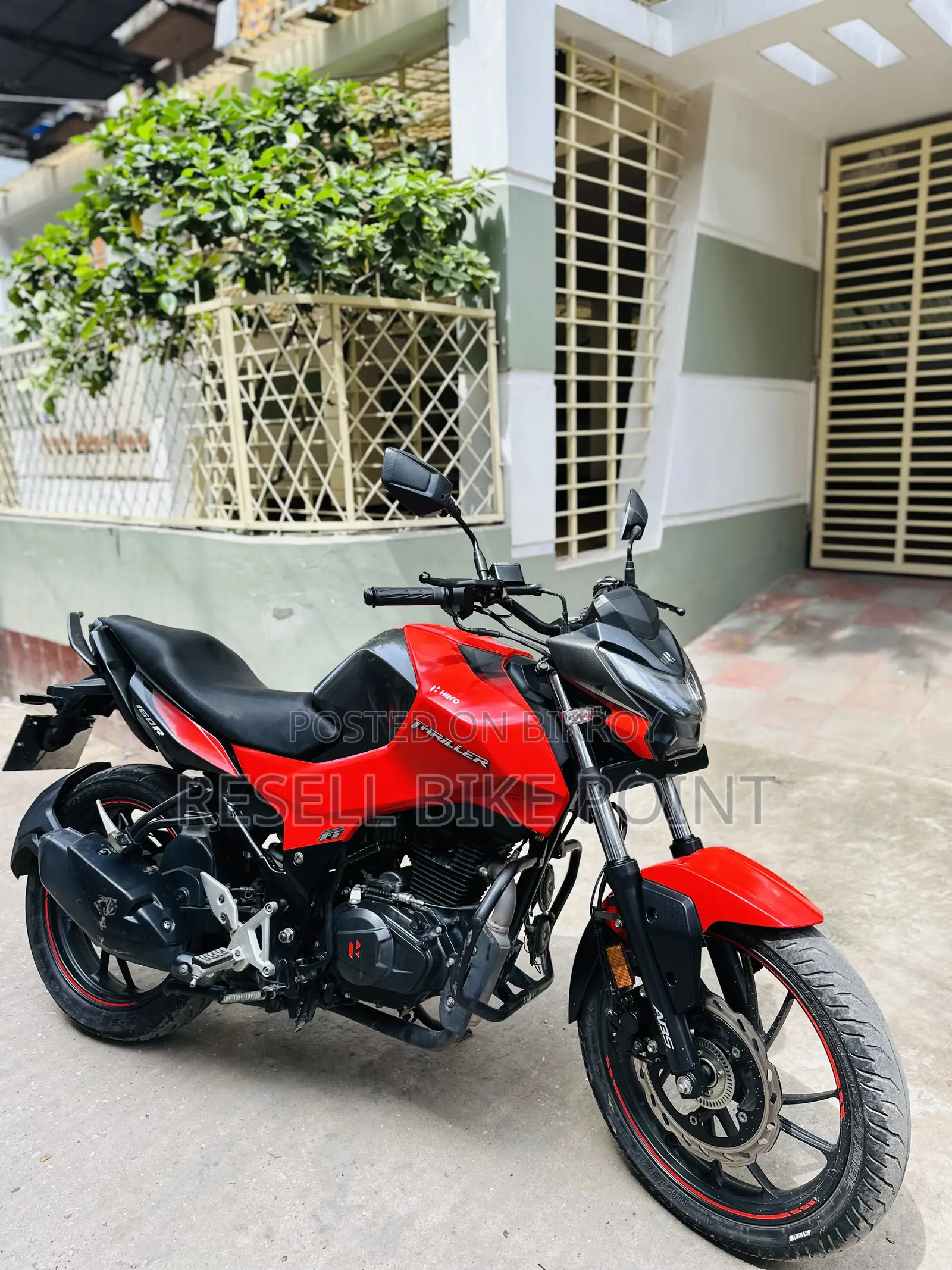 Hero Thriller 160R 4V 2022 Red