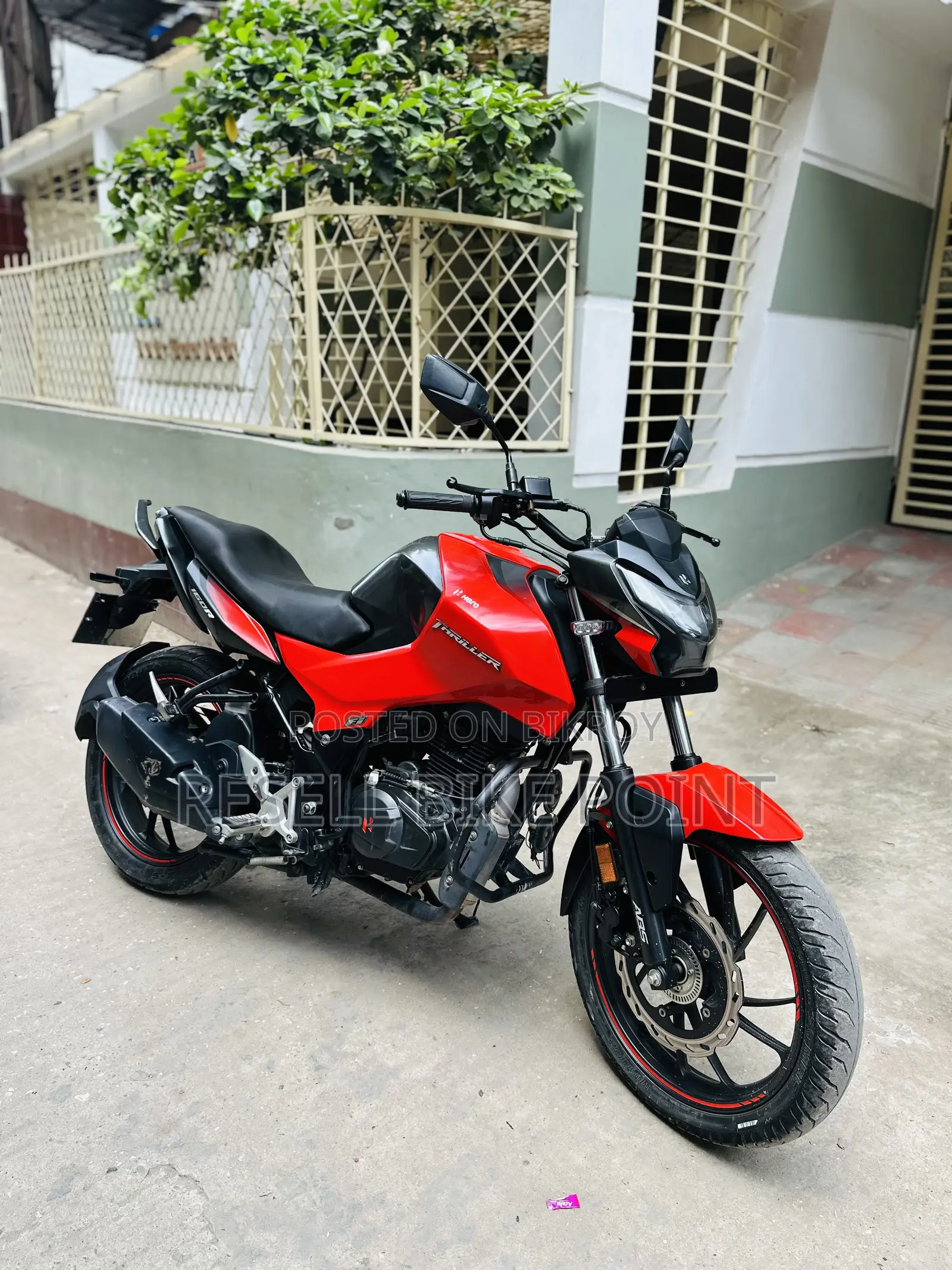 Hero Thriller 160R 4V 2022 Red