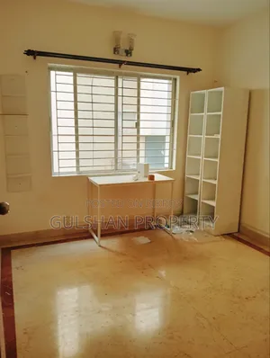 পশ্চিম গুলশানে ৩ বেডরুমের বেডসিটার ভাড়ার জন্য