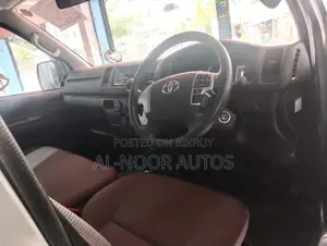 টয়োটা হাইএস ২০২১ সিলভার