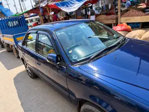Toyota Corolla 1.3 Sedan 1996 Blue