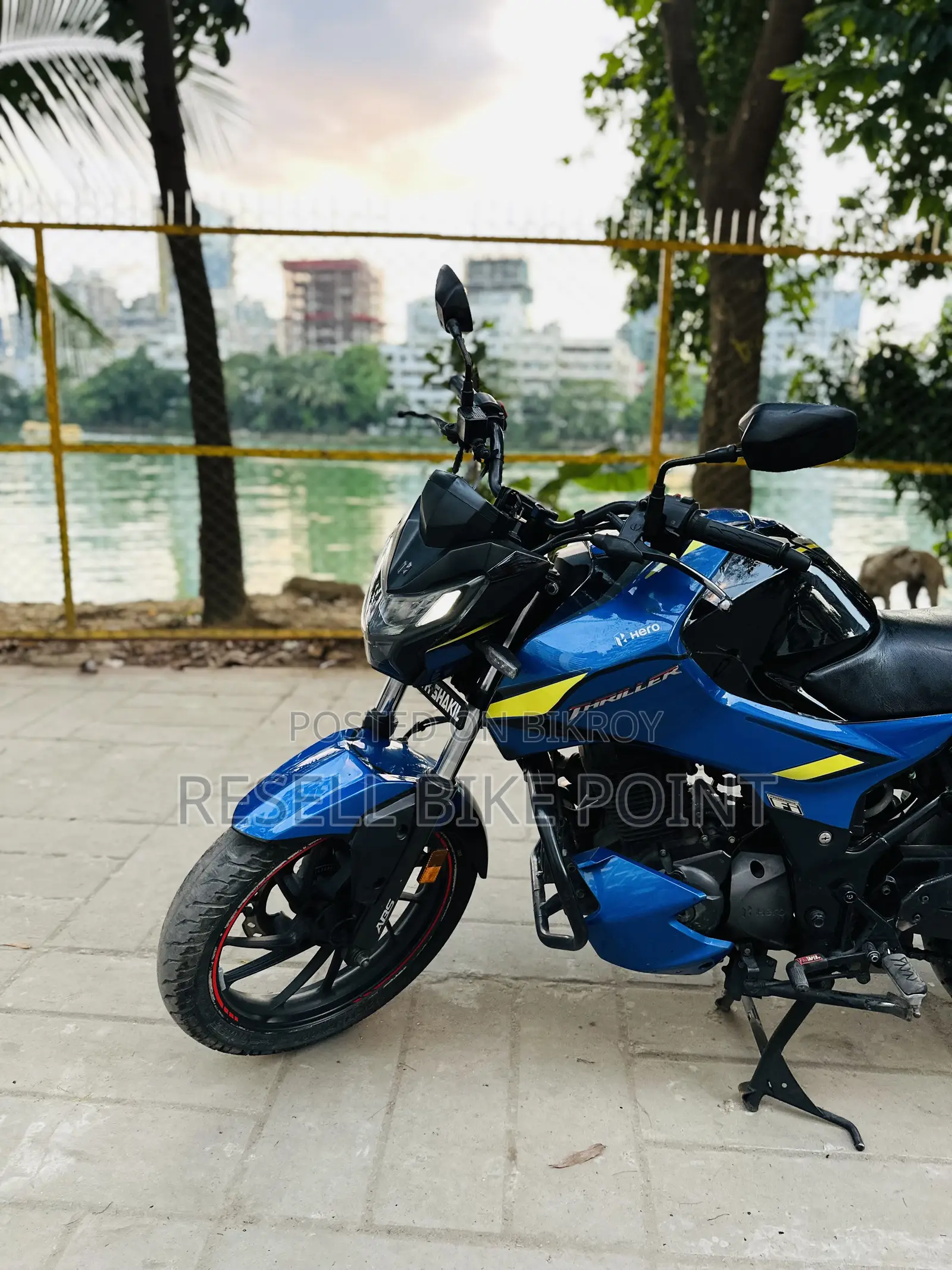 Hero Thriller 160R 2022 Blue