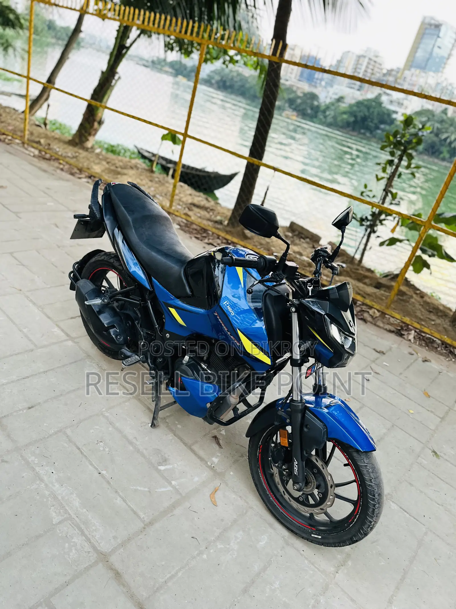 Hero Thriller 160R 2022 Blue