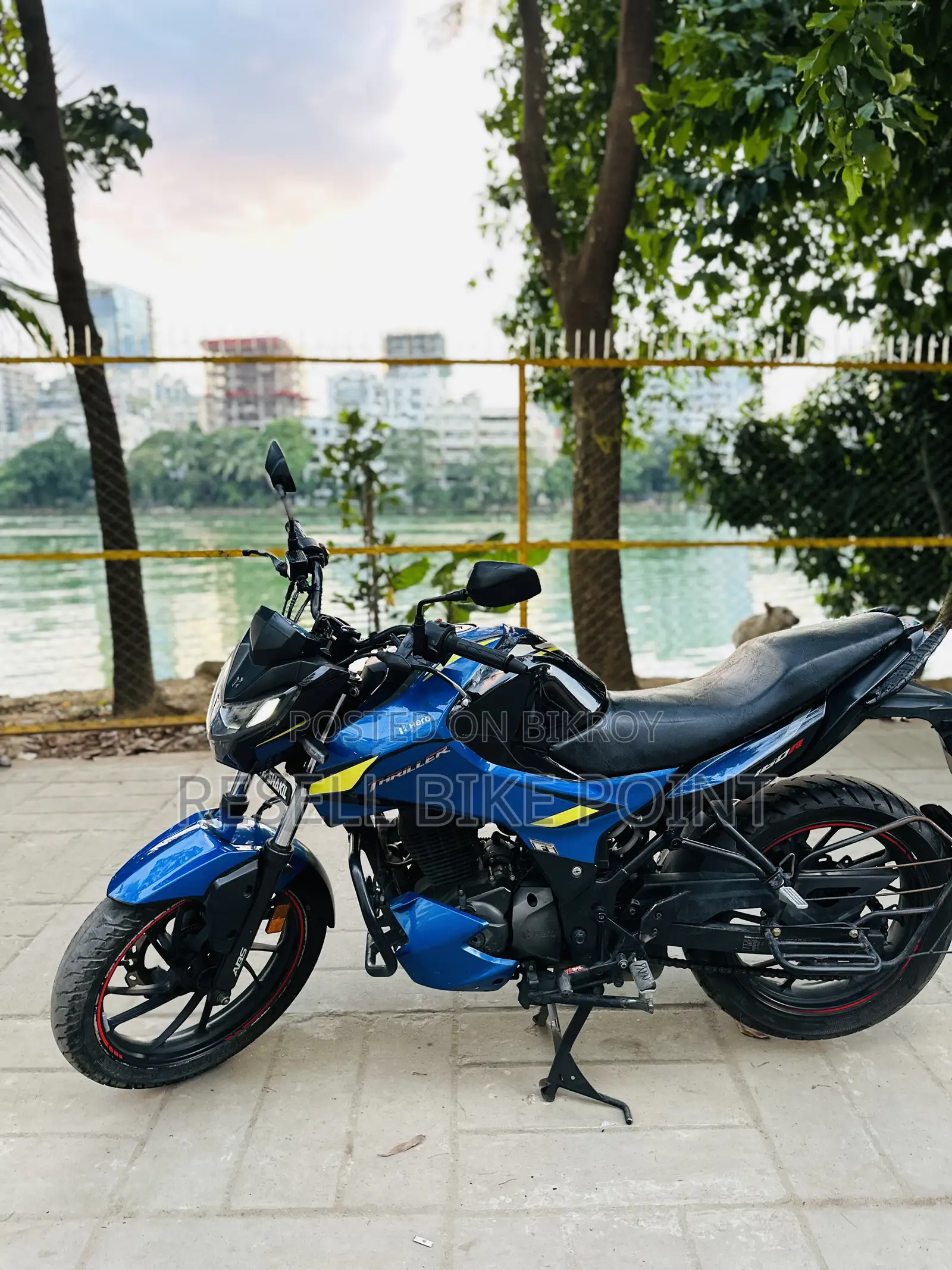 Hero Thriller 160R 2022 Blue