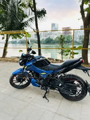 Hero Thriller 160R 2022 Blue