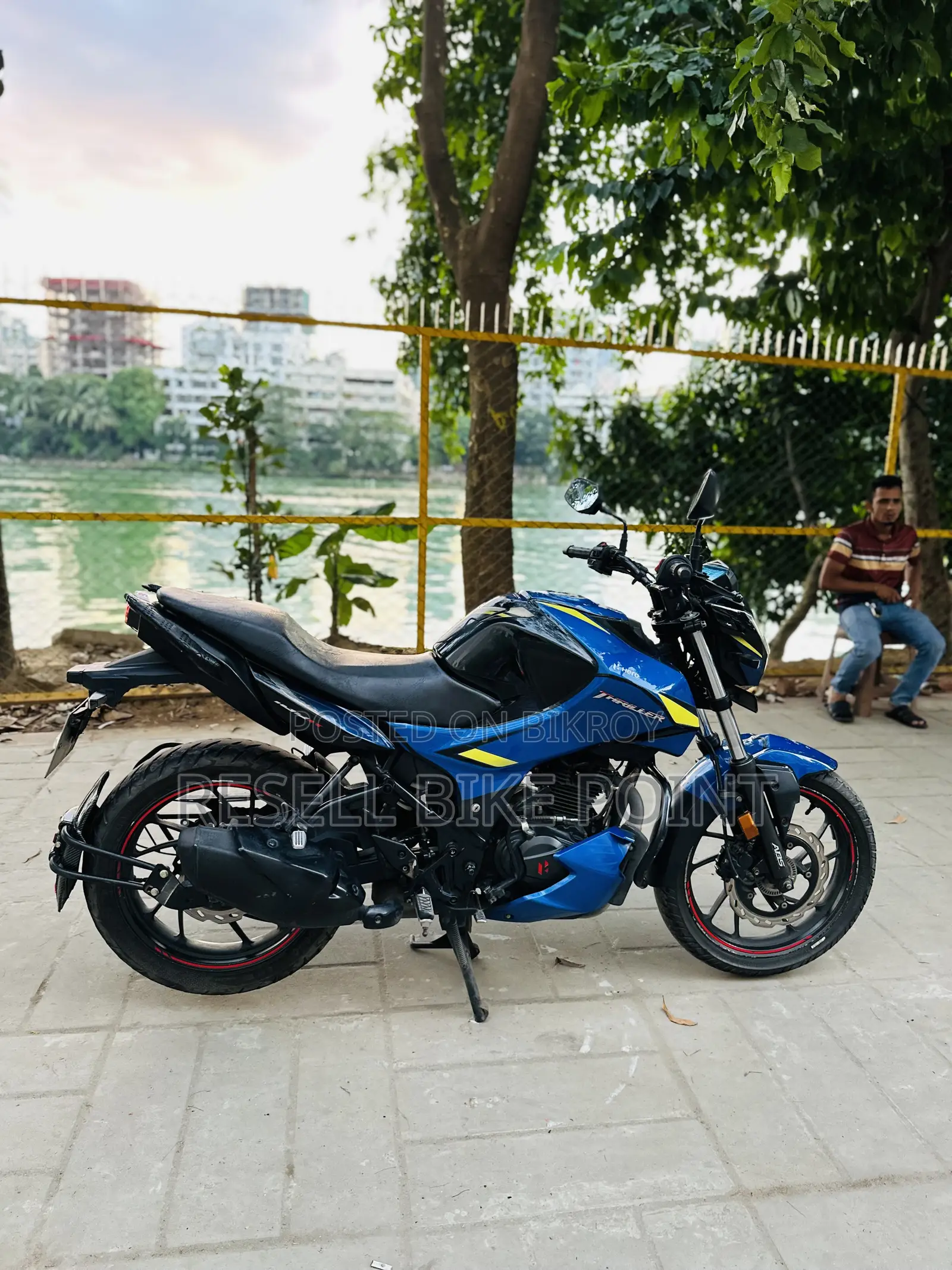 Hero Thriller 160R 2022 Blue
