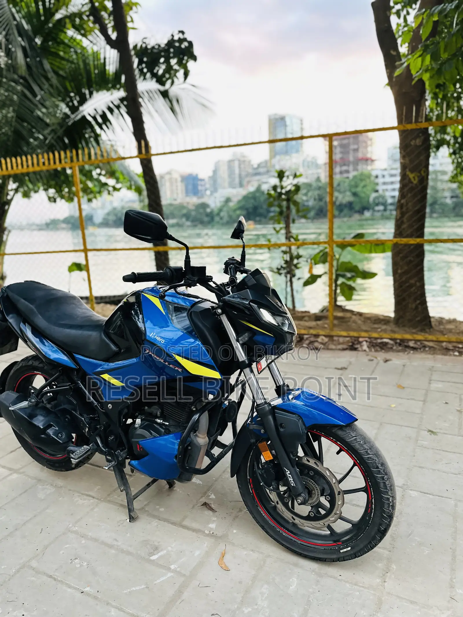 Hero Thriller 160R 2022 Blue