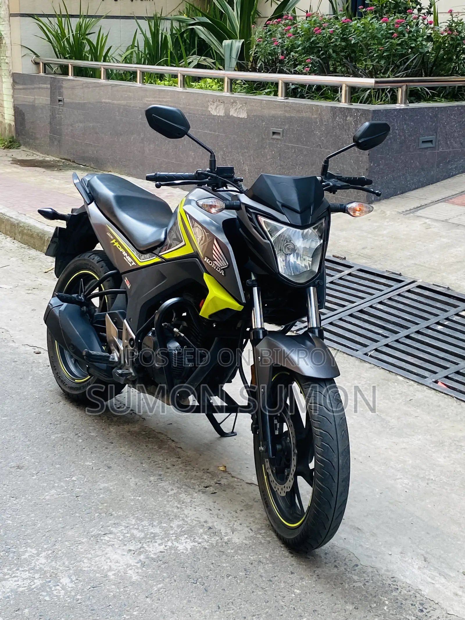 হোন্ডা হর্নেট ২০১৮ গ্রে