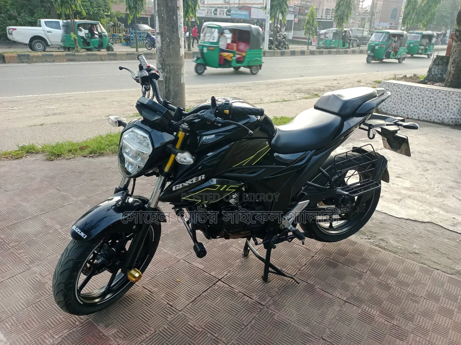 সুজুকি জিক্সার ২০২৩ কালো
