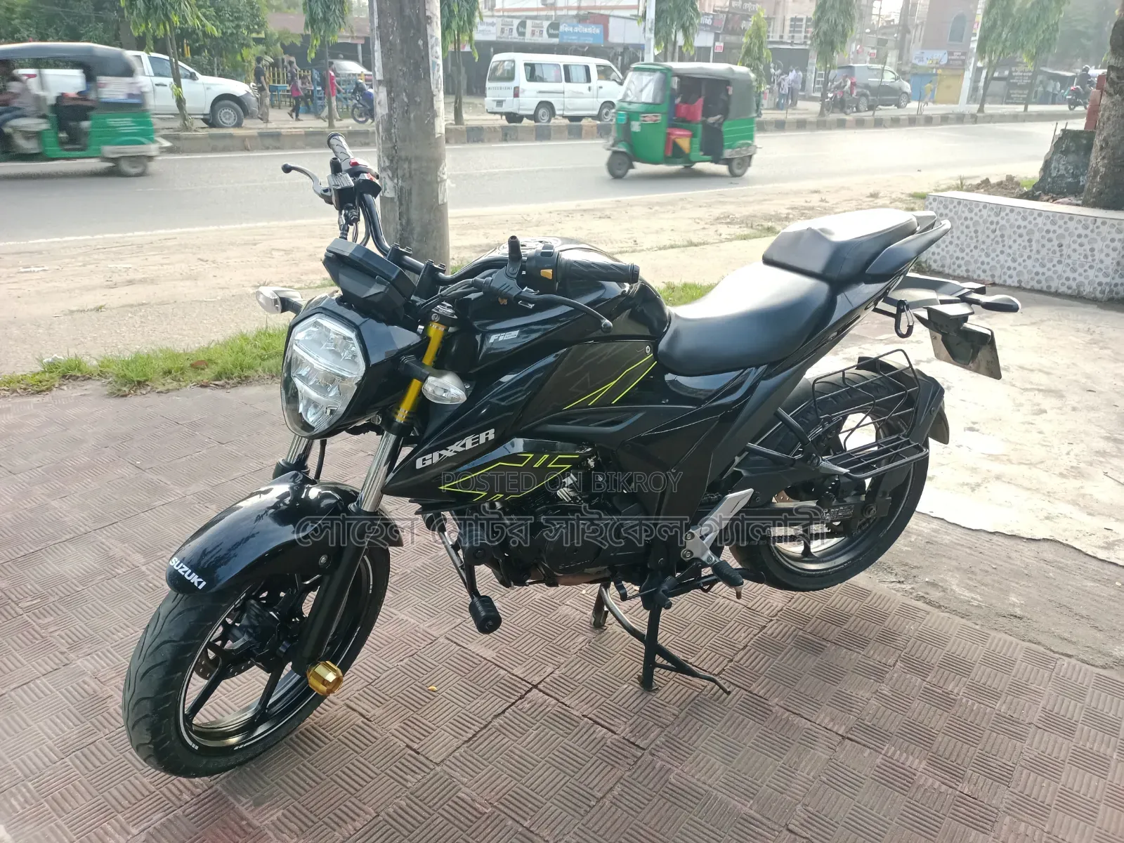 সুজুকি জিক্সার ২০২৩ কালো