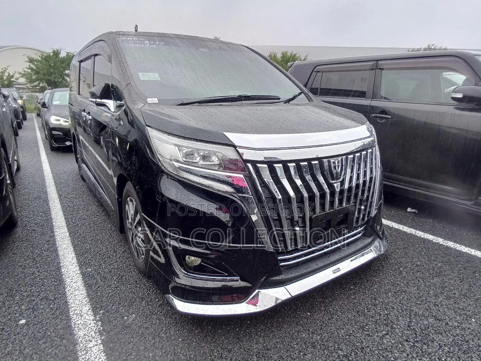 Toyota Esquire 2.0 FWD (8 seater) 2021 Black