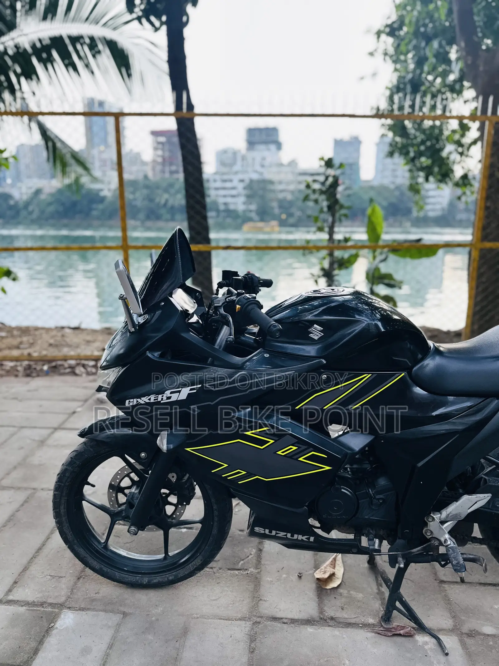 সুজুকি জিক্সার এসএফ ২০২৩ কালো
