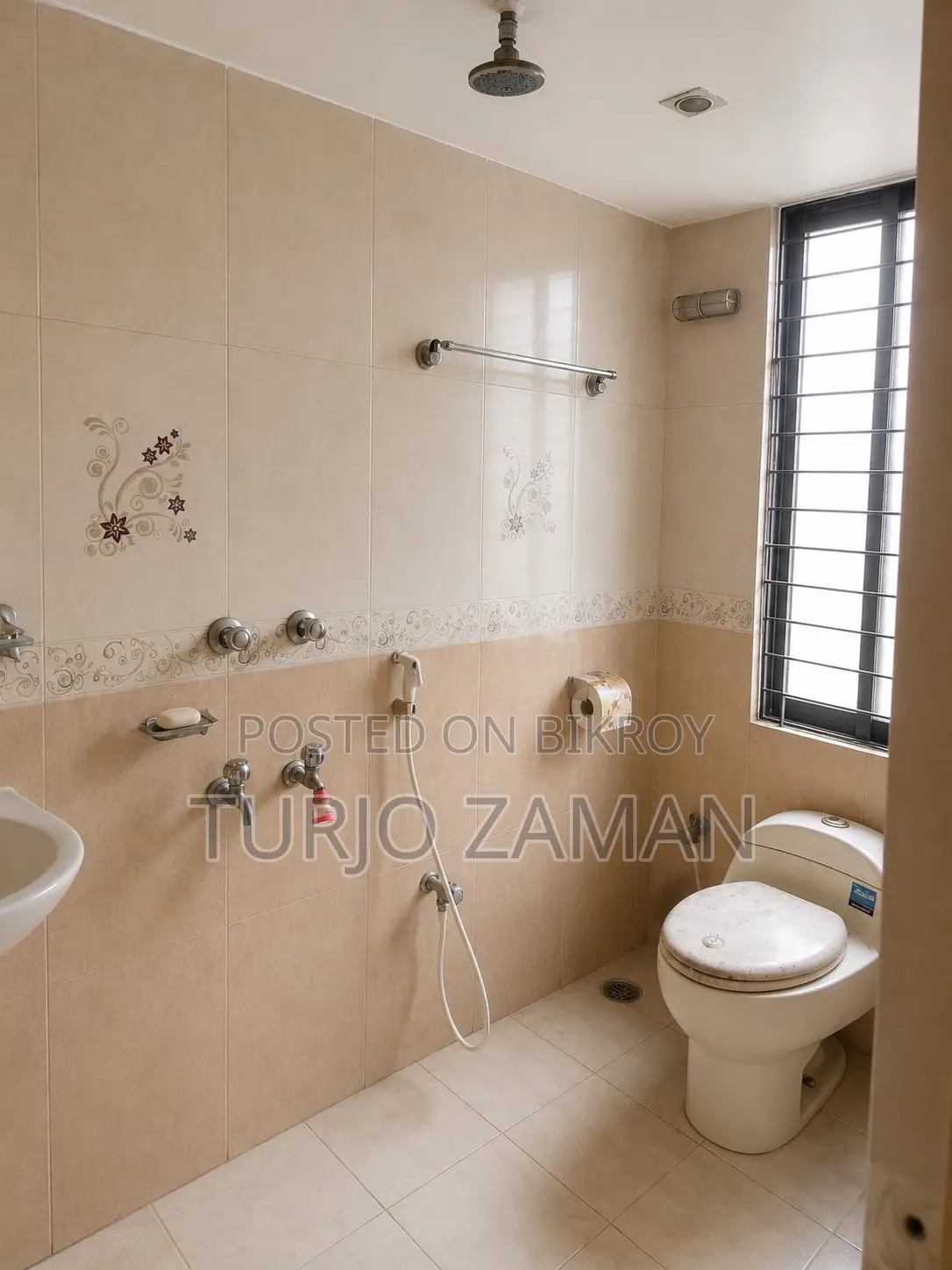 3-Bedroom Apartment in Malibag for Sale