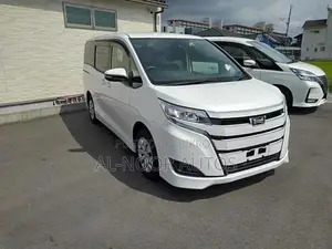 Toyota Noah 2.0 FWD (8 Seater) 2021 Pearl