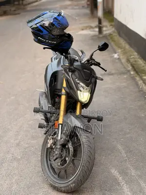 হোন্ডা হরনেট ২.০ ২০২৫ ব্ল্যাক