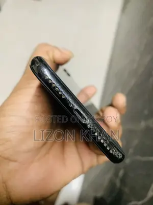 অ্যাপল আইফোন এক্স ২৫৬ জিবি ব্ল্যাক