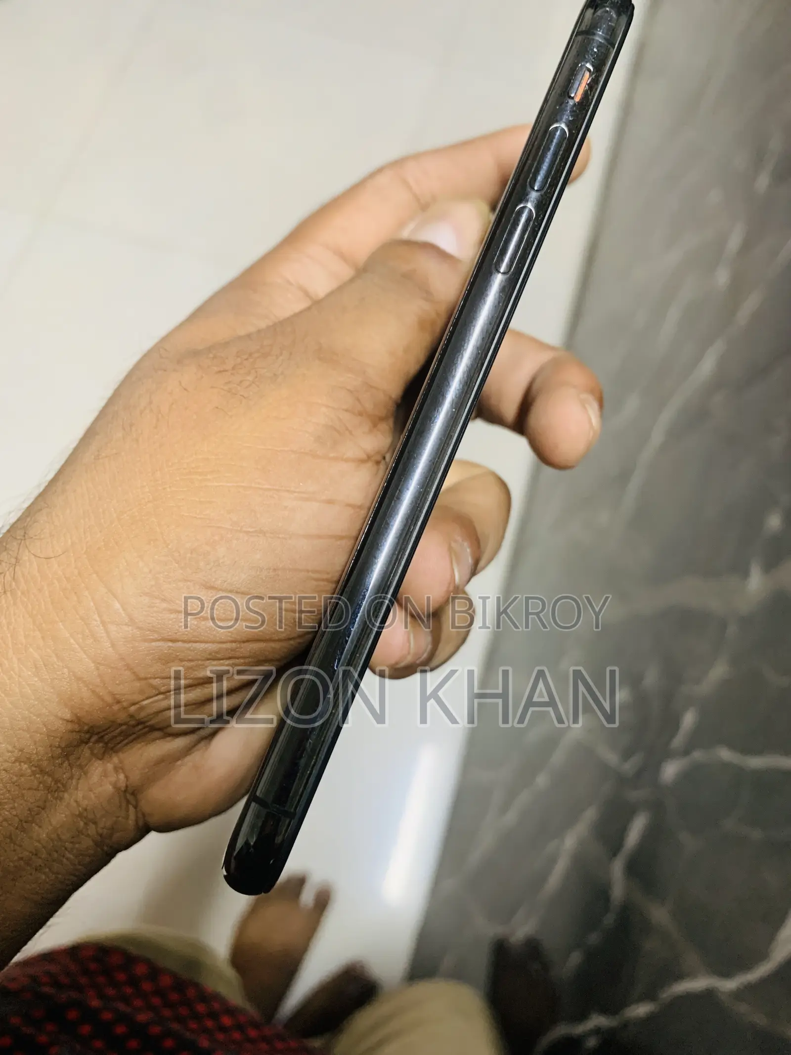 অ্যাপল আইফোন এক্স ২৫৬ জিবি ব্ল্যাক