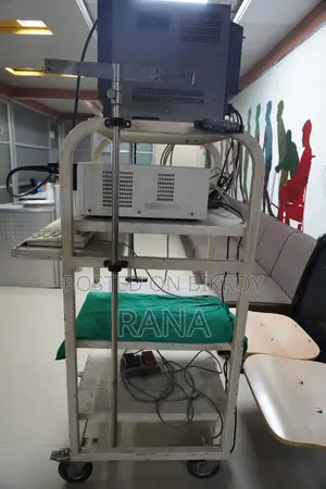 এন্ডোস্কোপি এবং কোলনোস্কোপি মেশিন