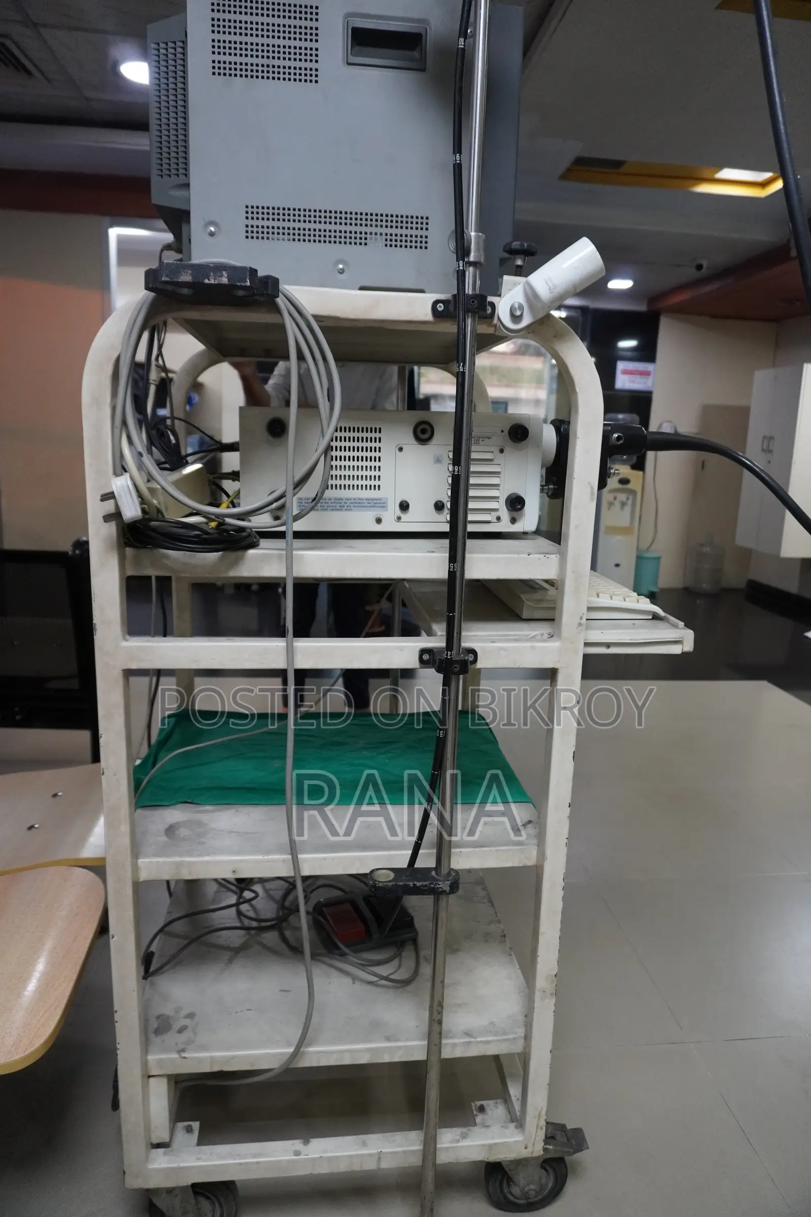 এন্ডোস্কোপি এবং কোলনোস্কোপি মেশিন