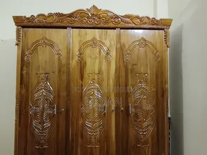 সেগুন কাঠের আলমারি