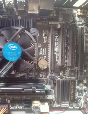 Desktop Computer Gigabyte 8GB Intel Core i5 HDD 256GB