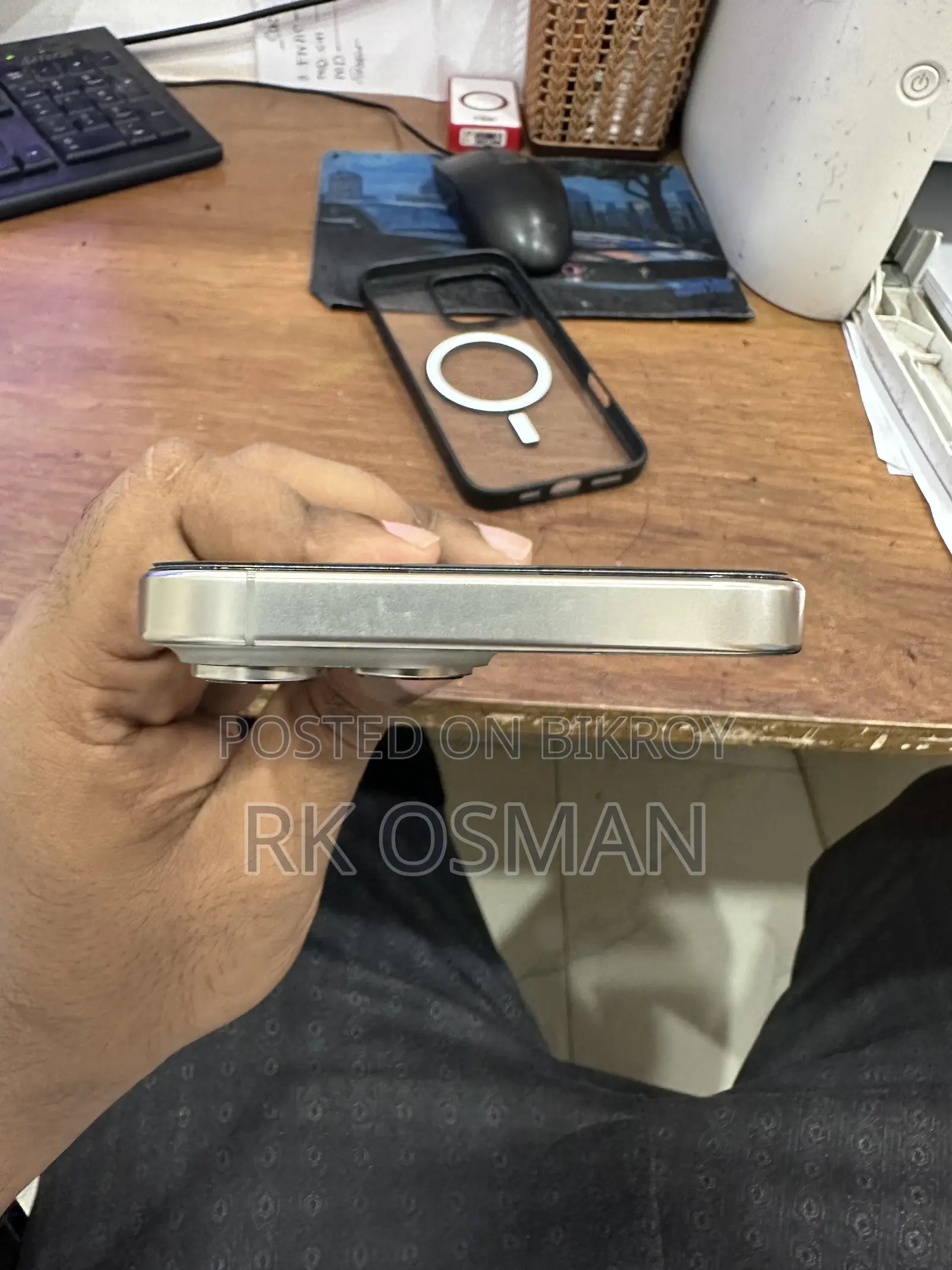 অ্যাপল আইফোন ১৬ প্রো ম্যাক্স ২৫৬ জিবি সিলভার