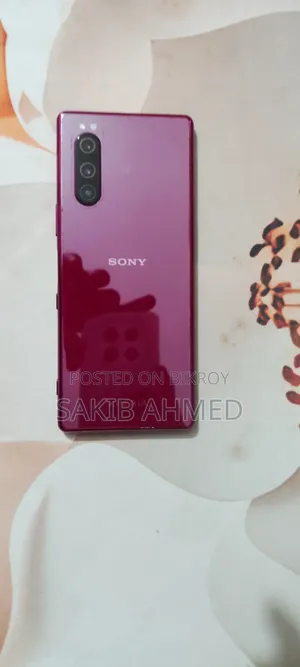 সনি এক্সপেরিয়া ৫ ১২৮ জিবি রেড