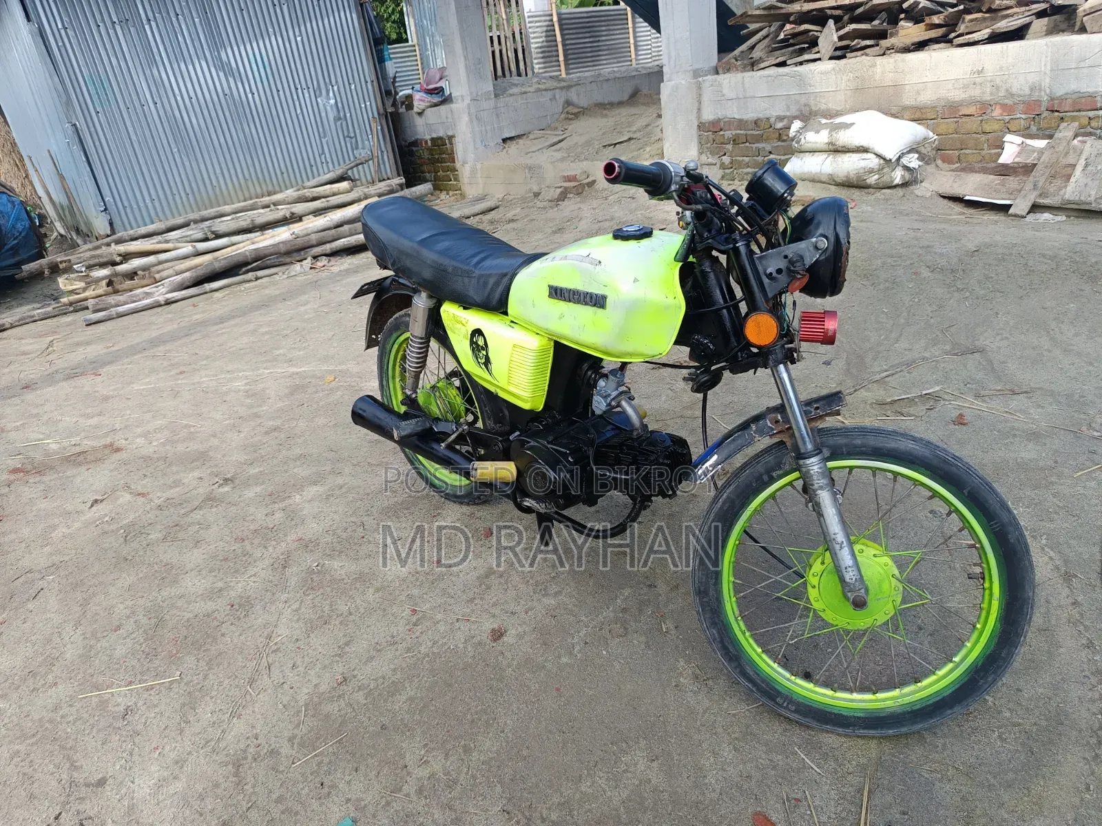 মোটরসাইকেল ২০১০ সবুজ