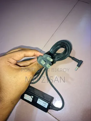 HP 45W Blue Pin (Original) With Power Cable.