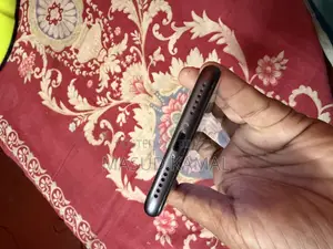 Apple iPhone 8 64 GB Black