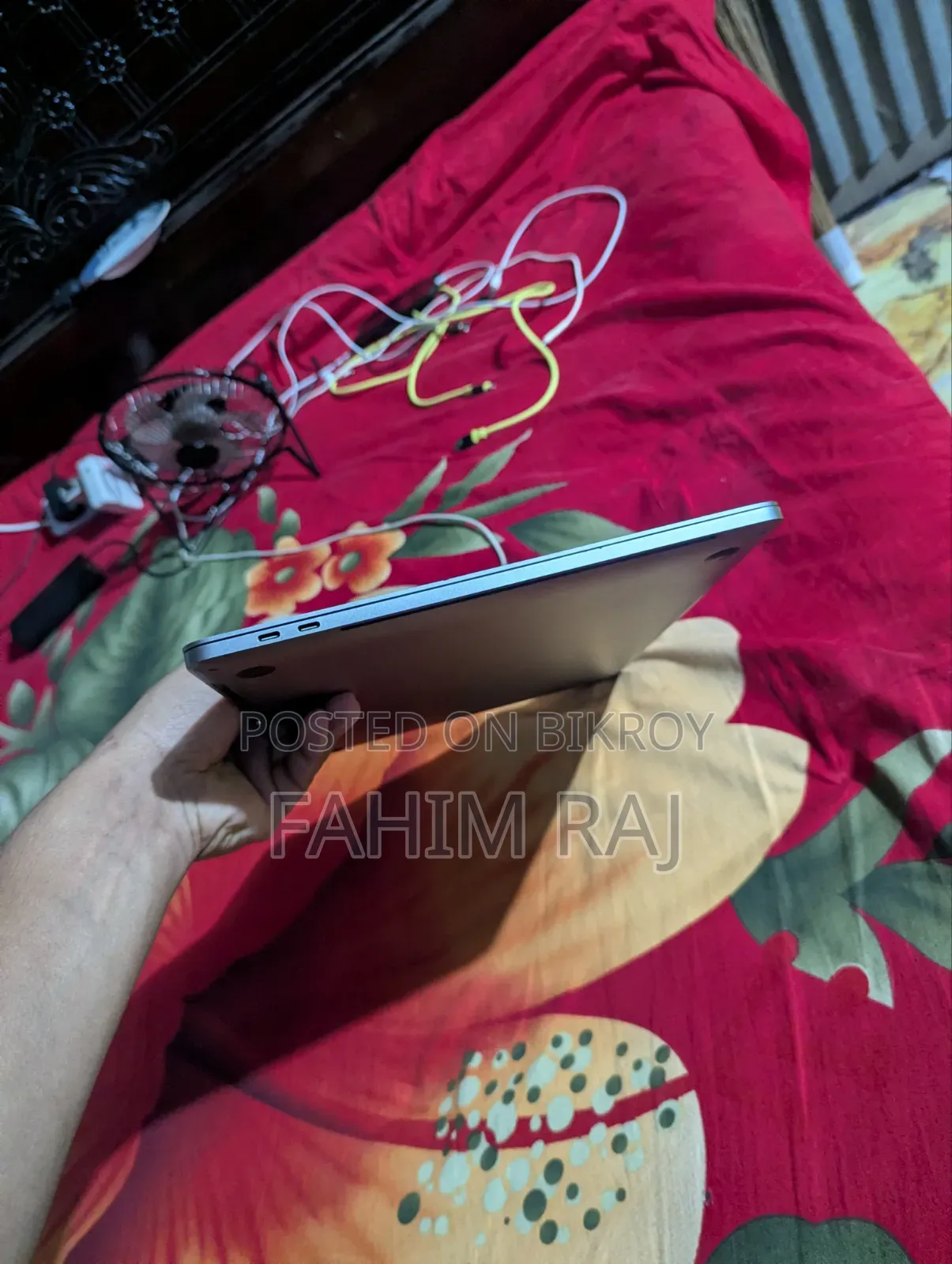 ল্যাপটপ অ্যাপল ম্যাকবুক প্রো ২০১৭ ১৬জিবি ইন্টেল কোর i7 এসএসডি ৫১২জিবি