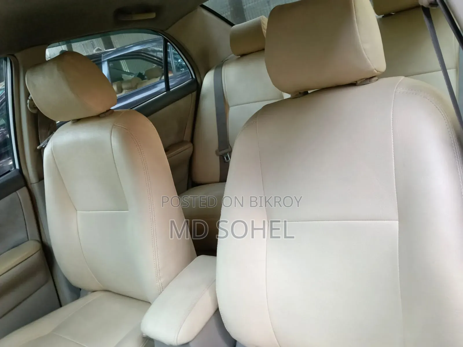 টয়োটা করোল্লা ২০০৬ সাদা