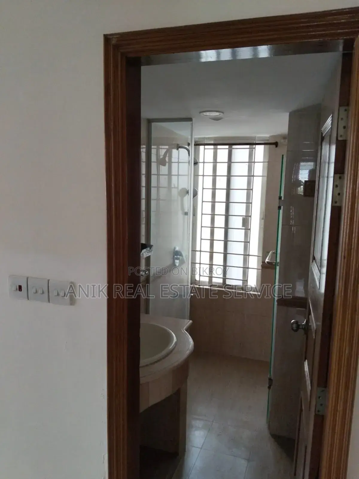 অনীক রিয়েল এস্টেট, গুলশানে ৩টি শোবার ঘরসহ সাজানো অ্যাপার্টমেন্ট ভাড়া দেওয়া হবে
