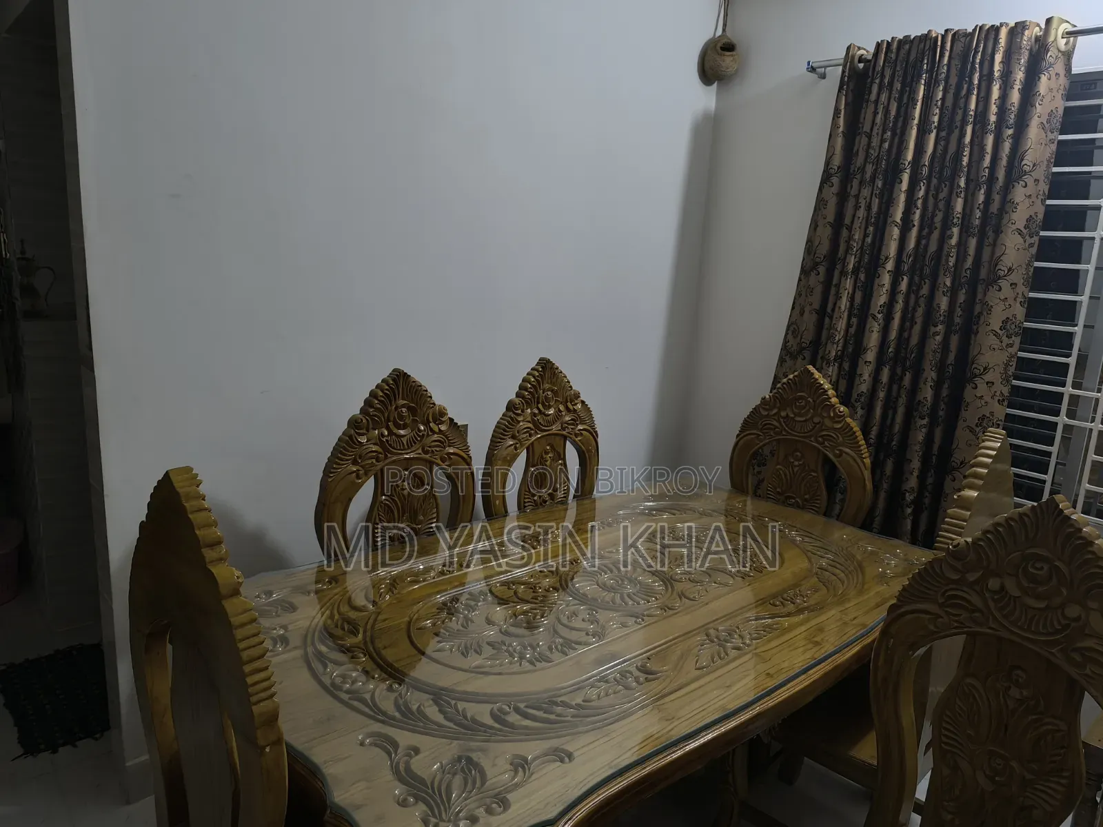3-Door Almirah, Dressing Table, Dining Table