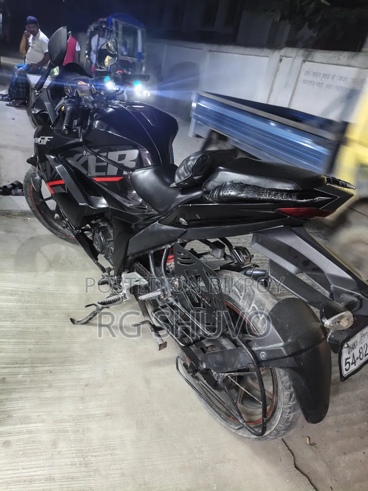 সুজুকি জিক্সার এসএফ ২০২২ কালো