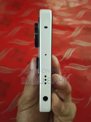 পোকো এক্স৬ ২৫৬ জিবি সাদা