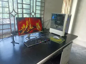 Desktop Computer 8GB AMD Ryzen 5 SSD 500GB