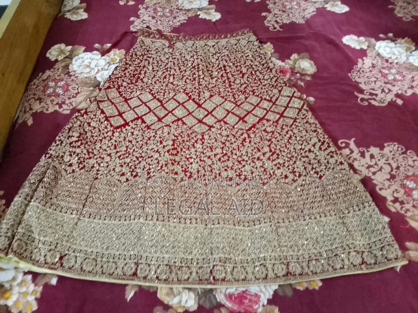 বিক্রয় হবে লেহেঙ্গা।