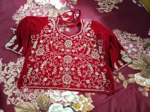 বিক্রয় হবে লেহেঙ্গা।