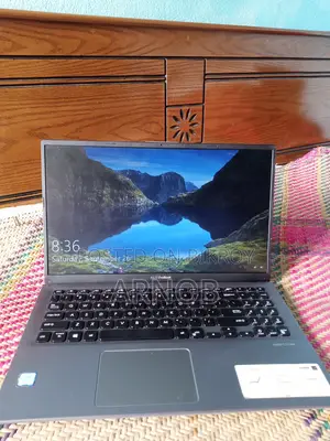 Laptop Asus VivoBook X540SA 4GB Intel Core i3 SSD 1T