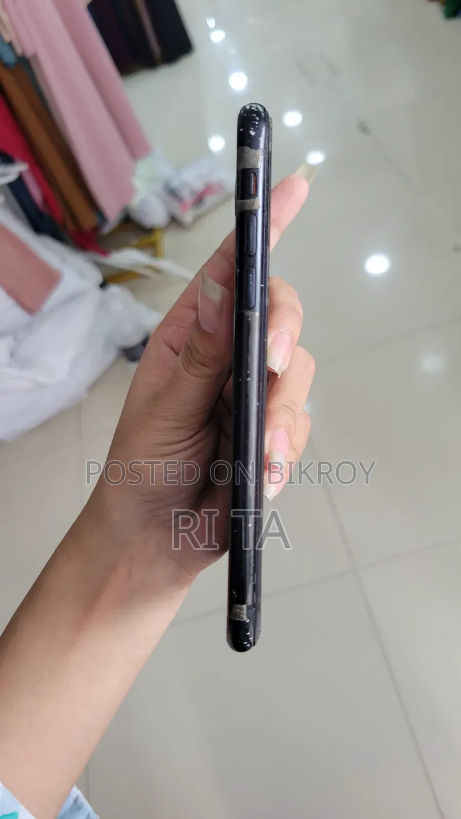 অ্যাপল আইফোন এক্সআর ১২৮ জিবি ব্ল্যাক