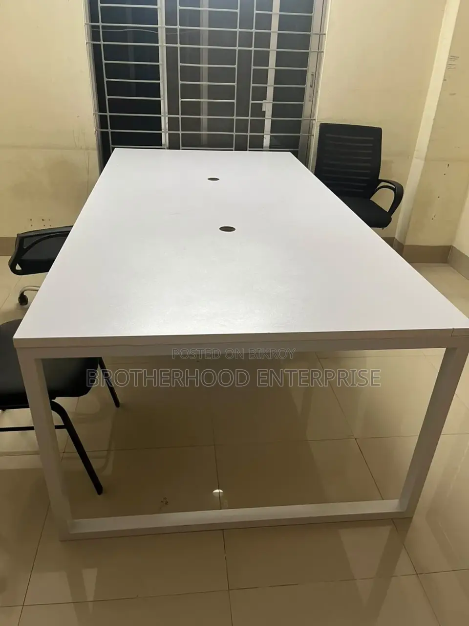 8 Feet/4 Feet OfficeTable for Sale (4 PCS)