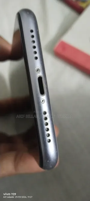 অ্যাপল আইফোন ১১ ৬৪ জিবি ব্ল্যাক