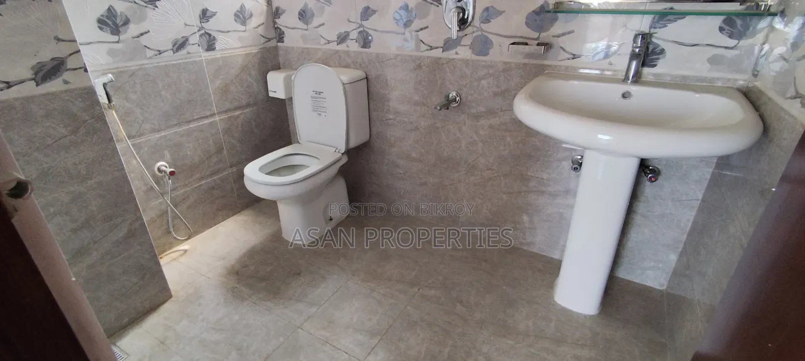 3 Bedroom Apartment in Central Road for sale